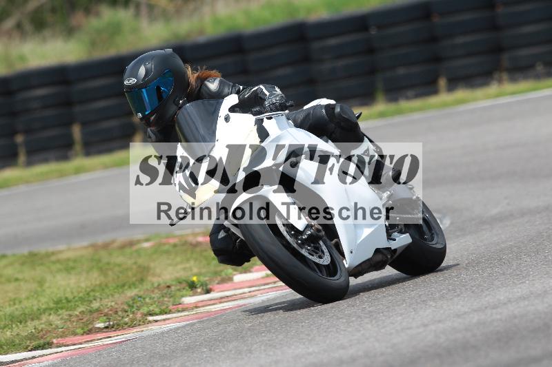 Archiv-2022/13 25.04.2022 Plüss Moto Sport ADR/Freies Fahren/16